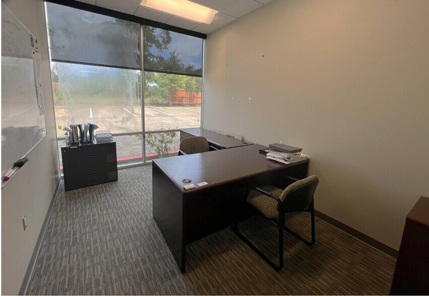 More Photos Of 5920 W William Cannon Dr, Austin Office For Sale