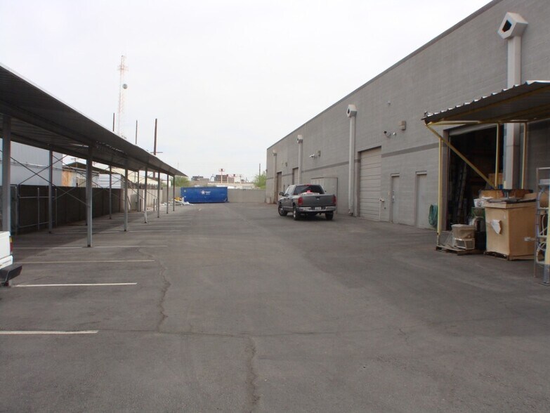 More Photos Of 2730 E Jones Ave, Phoenix Warehouse For Lease