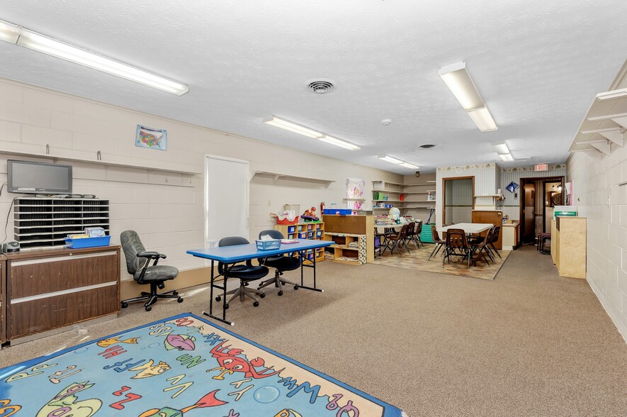 More Photos Of 100 Obetz Rd, Columbus Daycare Center For Sale