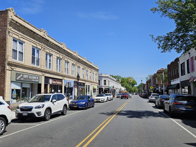 More Photos Of 103-107 S Tyson Ave, Floral Park Apartments For Sale