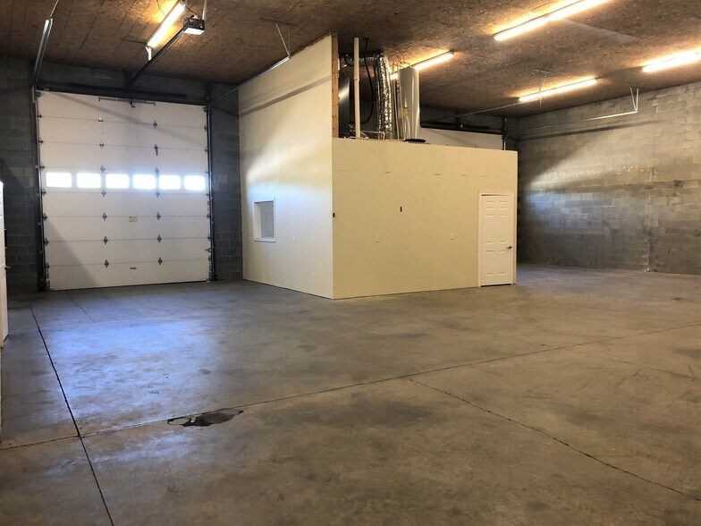 More Photos Of 146-B Litton Dr, Lexington Light Distribution For Lease