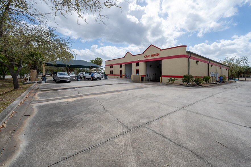 More Photos Of 8090 Gladiolus Dr, Fort Myers Carwash For Sale