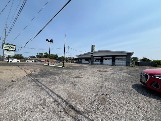 More Photos Of 1929 E Morgan Ave, Evansville Auto Dealership For Sale