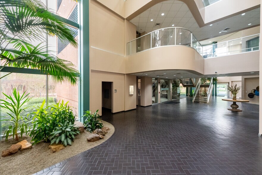 More Photos Of 4001 Technology Dr, Angleton Office For Lease