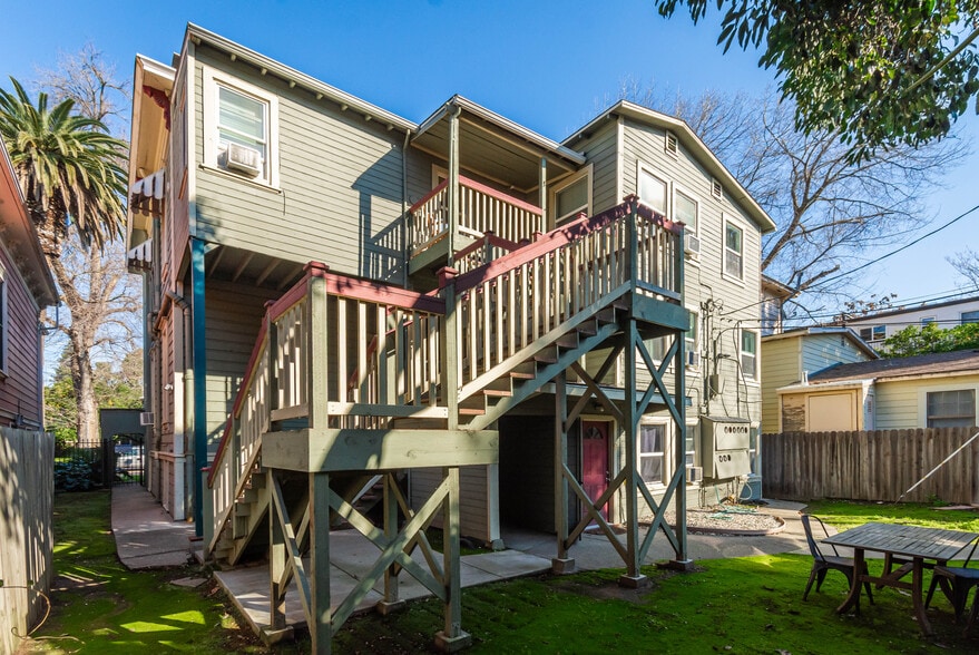 More Photos Of 1808 P St, Sacramento Apartments For Sale