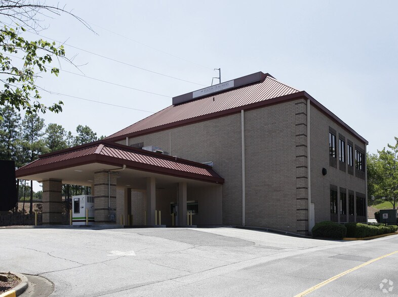 More Photos Of 1560 Holcomb Bridge Rd, Roswell Medical For Sale