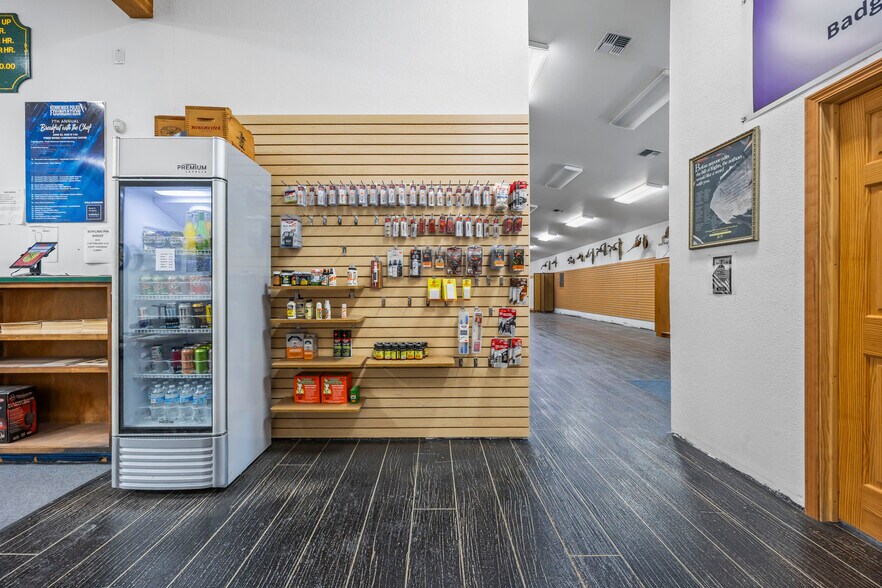 More Photos Of 7509 W Deschutes Rd, Kennewick Office For Sale