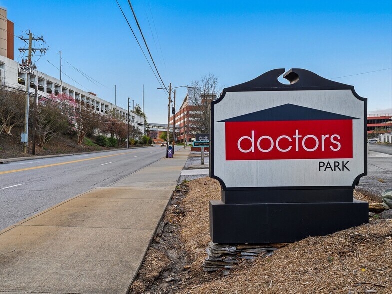More Photos Of 5 Doctors Park, Asheville Medical For Sale