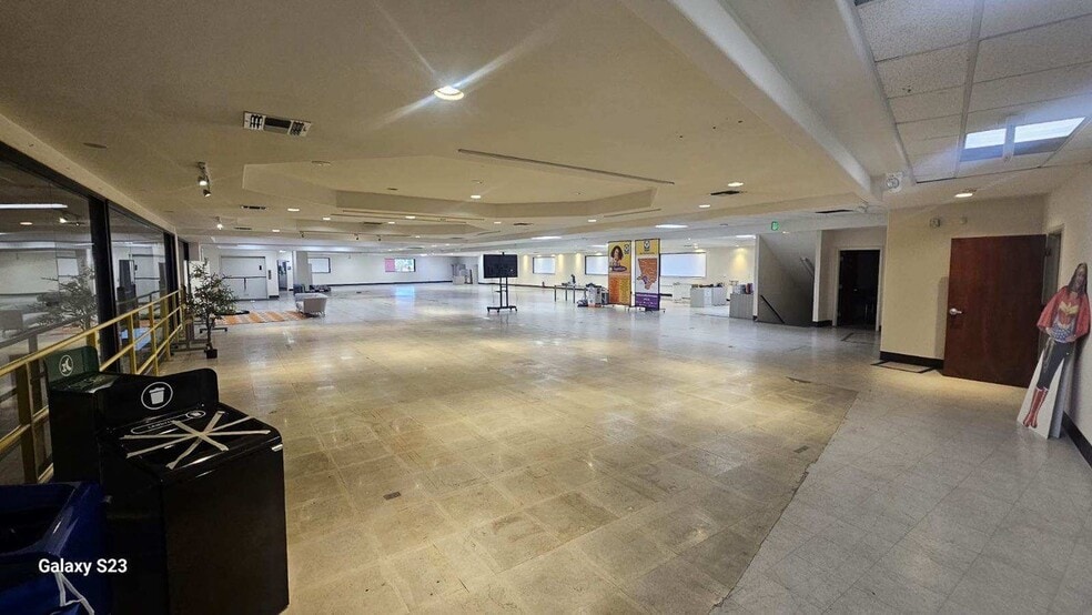 More Photos Of 11800 W Olympic Blvd, Los Angeles Flex For Sale