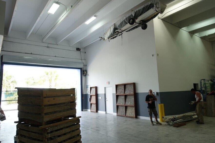 More Photos Of 6130 NE 4th Ct, Miami Warehouse For Sale