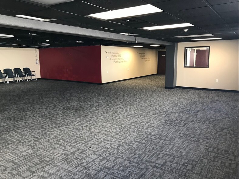 More Photos Of 2601 N 3rd St, Phoenix Medical For Lease