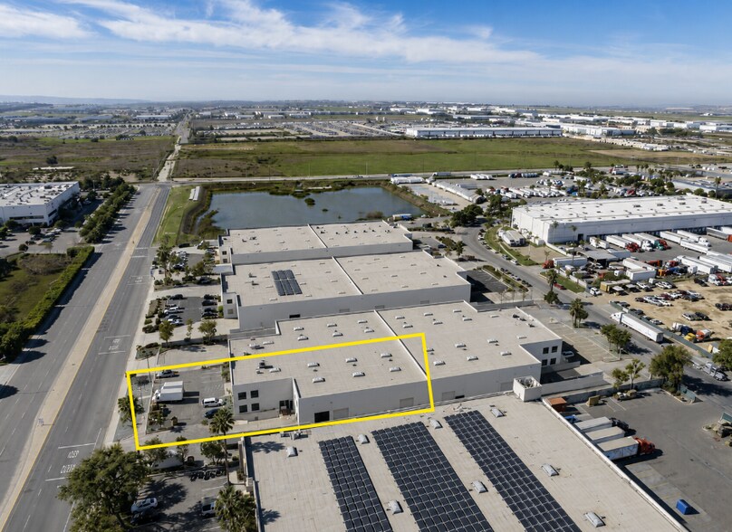 More Photos Of 8594 Siempre Viva Rd, San Diego Manufacturing For Lease