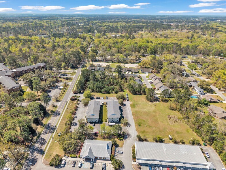More Photos Of 100 Timber Trail Rd, Richmond Hill Office For Sale