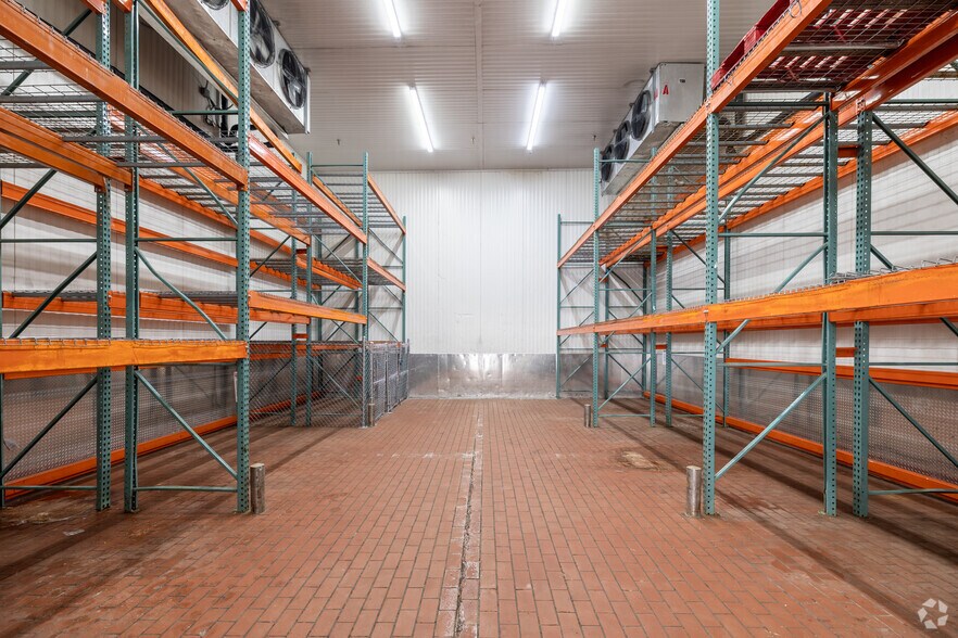 More Photos Of 609 10th St, Union City Industrial For Sale