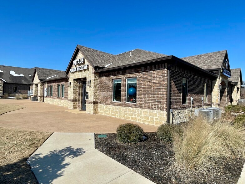 Primary Photo Of 11655 Independence Pky, Frisco Medical For Lease