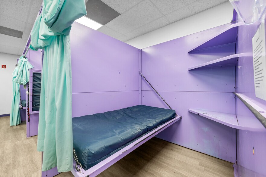 More Photos Of 49 Olive St, Gallipolis Office For Sale