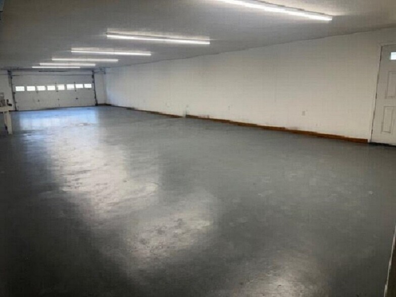 More Photos Of 4359 US Highway 160, West Plains General Retail For Sale