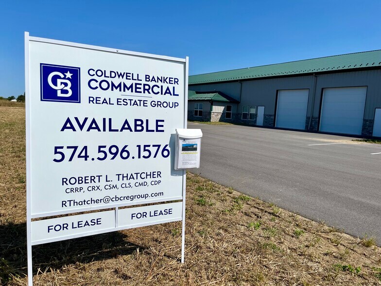 More Photos Of 385 Blacketor Dr, Rochester Warehouse For Lease