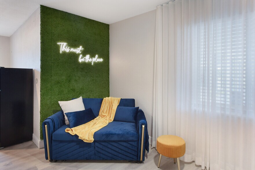 More Photos Of 2431 Gulf To Bay Blvd, Clearwater Hotel For Sale