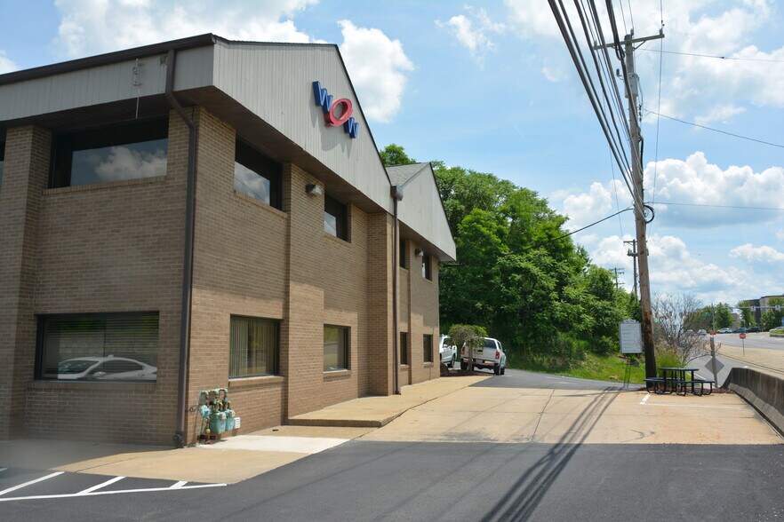 More Photos Of 5168 Campbells Run Rd, Pittsburgh Office For Lease