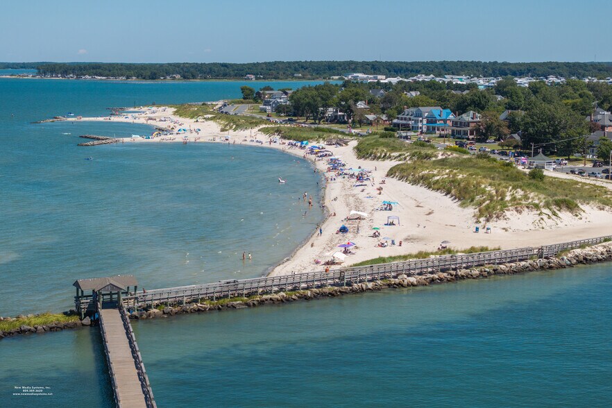 More Photos Of 225 Mason Ave, Cape Charles Storefront For Sale