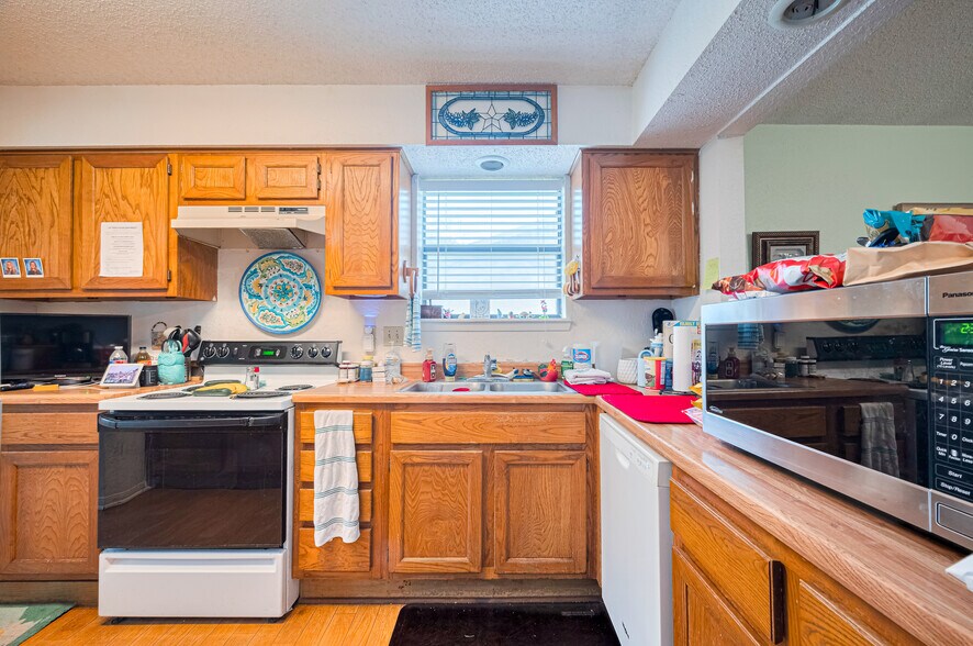 More Photos Of , Wharton Multifamily For Sale