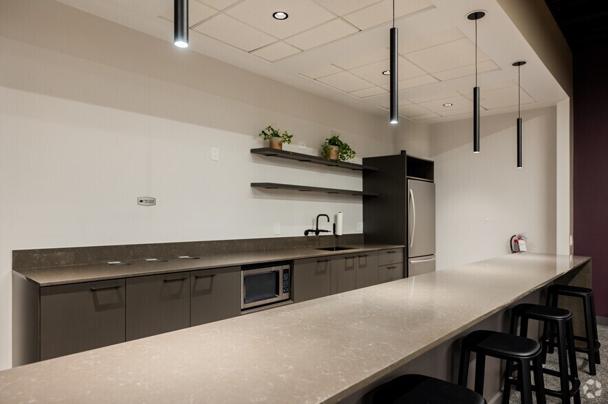 More Photos Of 2728 Thomson Ave, Long Island City Apartments For Sale