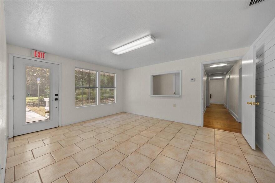 More Photos Of 2206 SE 3rd Ave, Ocala Office Residential For Sale