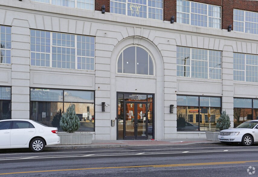 More Photos Of 117 W 20th St, Kansas City Apartments For Lease
