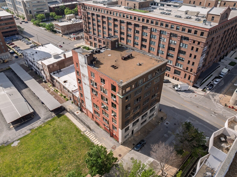 More Photos Of 1700 Olive St, Saint Louis Office For Sale