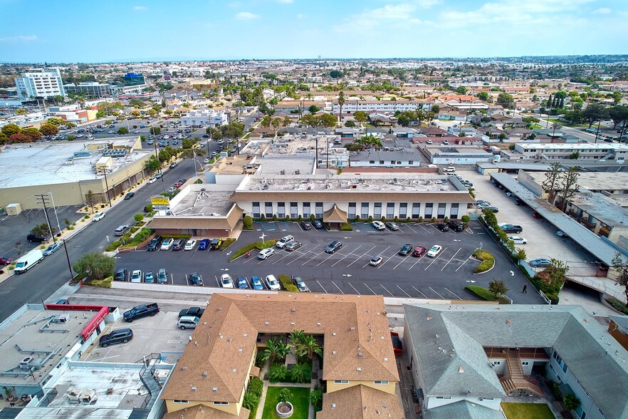 More Photos Of 1300 W 155th St, Gardena Medical For Lease