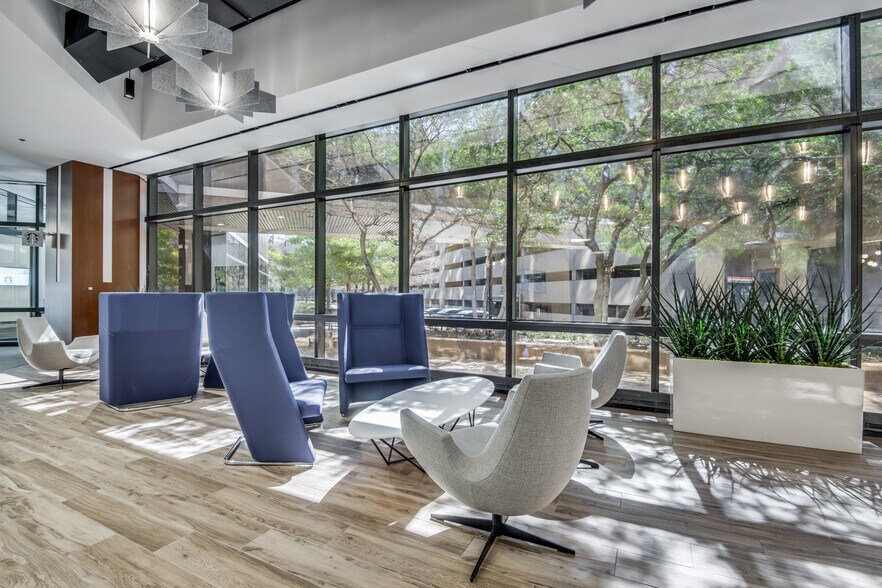 More Photos Of 2777 N Stemmons Fwy, Dallas Office For Lease