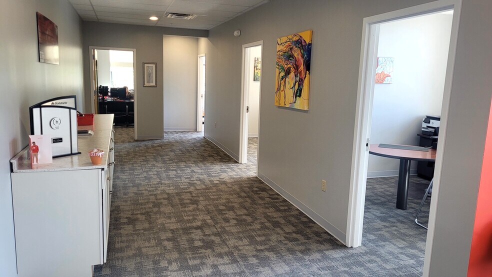More Photos Of 11 Bowdoin Mill Is, Topsham Office For Lease