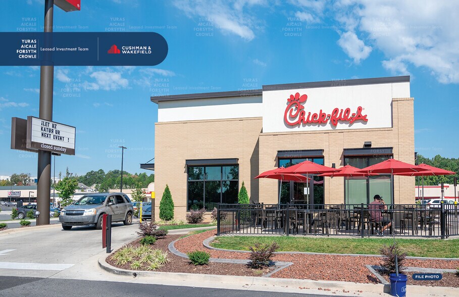 Primary Photo Of 29 Hwy, Vallejo Fast Food For Sale