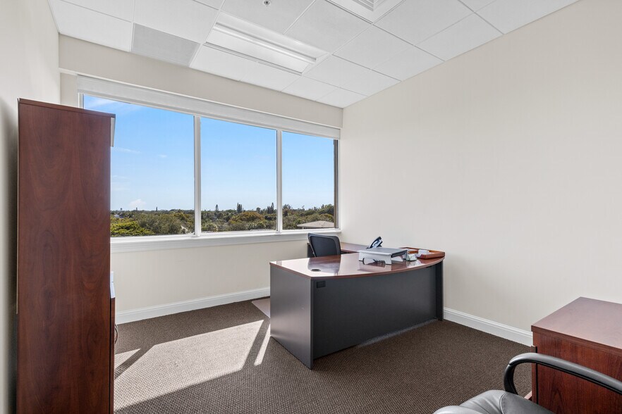 More Photos Of 6751 N Federal Hwy, Boca Raton Office For Sale
