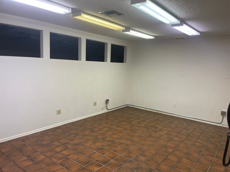 More Photos Of 1020-1030 Sylvania, Fort Worth Land For Sale