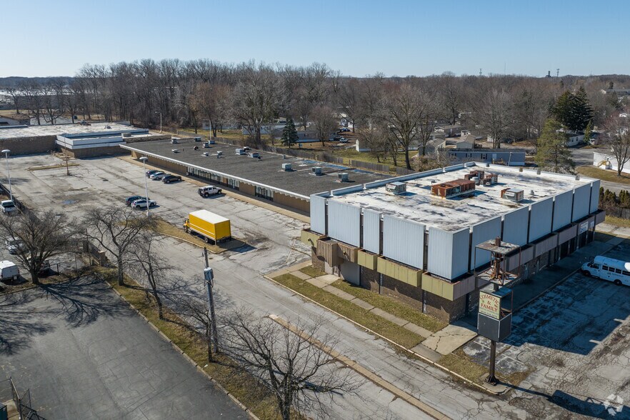 More Photos Of 3559 Hill Ave, Toledo Freestanding For Sale