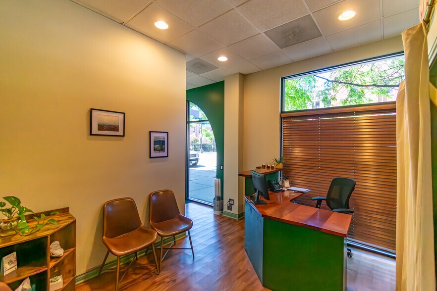 More Photos Of 1355 W Washington Blvd, Chicago Apartments For Sale
