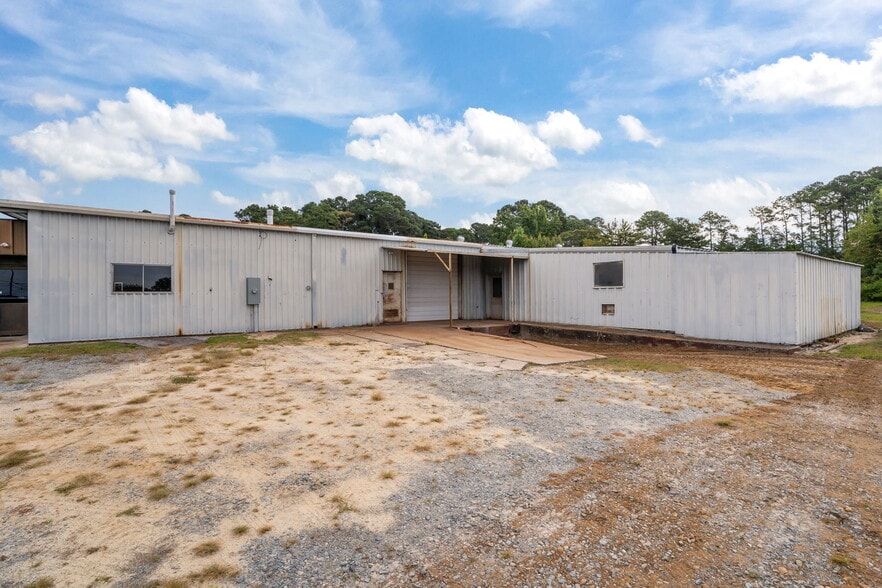 More Photos Of 855 NC Highway 111 S, Goldsboro Warehouse For Sale