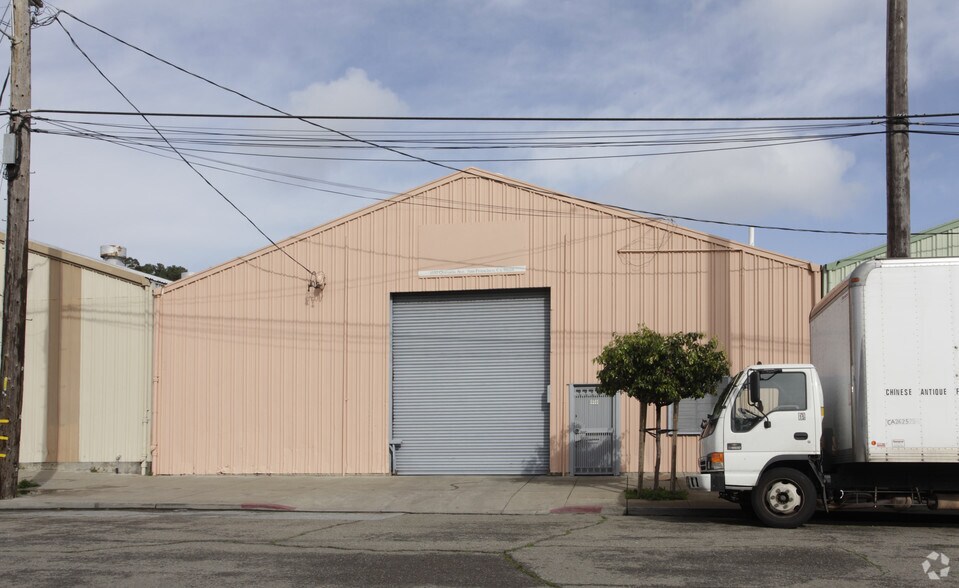 More Photos Of 1132 Quesada Ave, San Francisco Warehouse For Lease