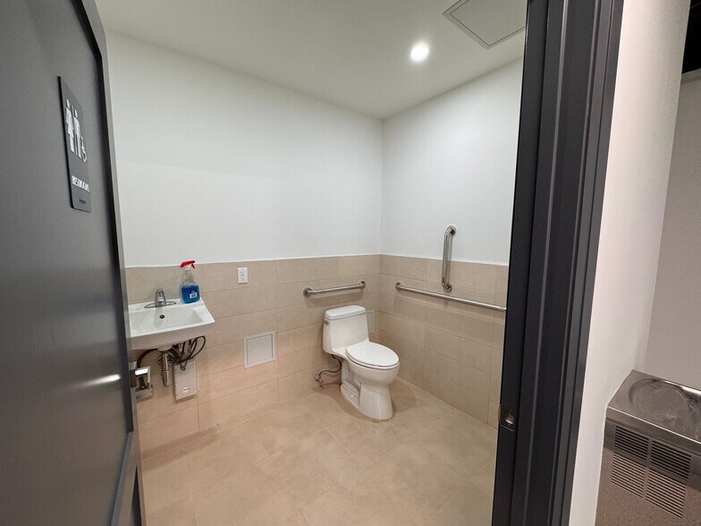 More Photos Of 8301 13th Ave, Brooklyn Office For Sale