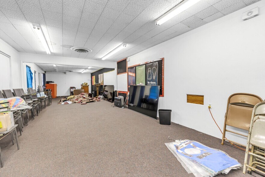 More Photos Of 4740 Wishart Blvd, Tampa Religious Facility For Sale