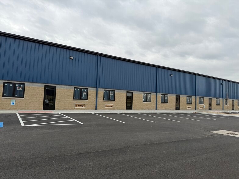 More Photos Of 900 Lambrecht Dr, Frankfort Industrial For Lease