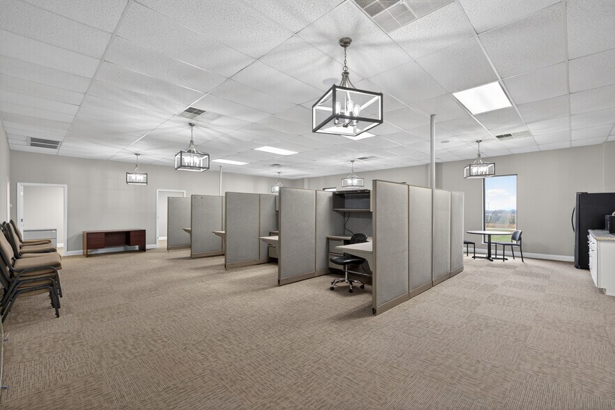 More Photos Of 1313-A Miller Rd, Greenville Office For Lease