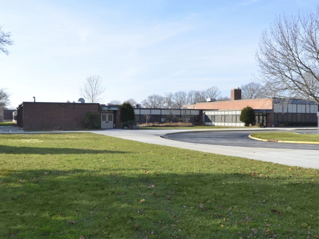 350 Higbie Ln, West Islip, NY 11795 - Office For Lease Cityfeet.com