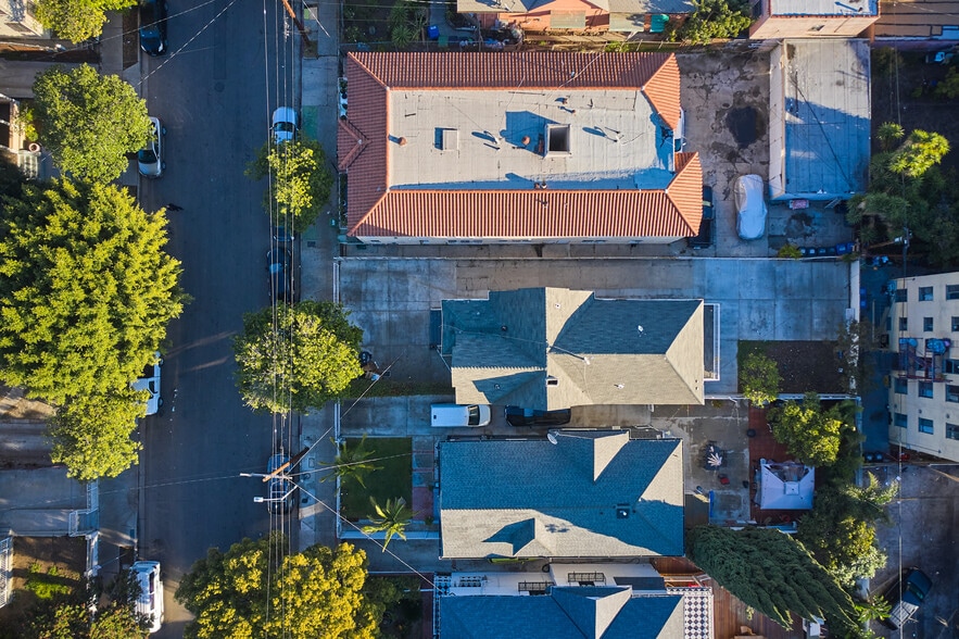 More Photos Of 1840 W 11th Pl, Los Angeles Apartments For Sale