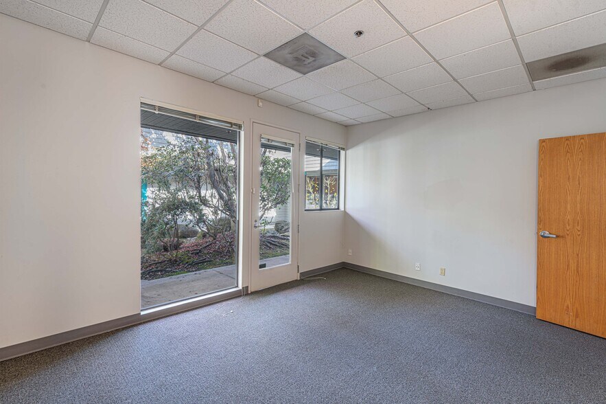 More Photos Of 2448 Guerneville Rd, Santa Rosa Medical For Sale