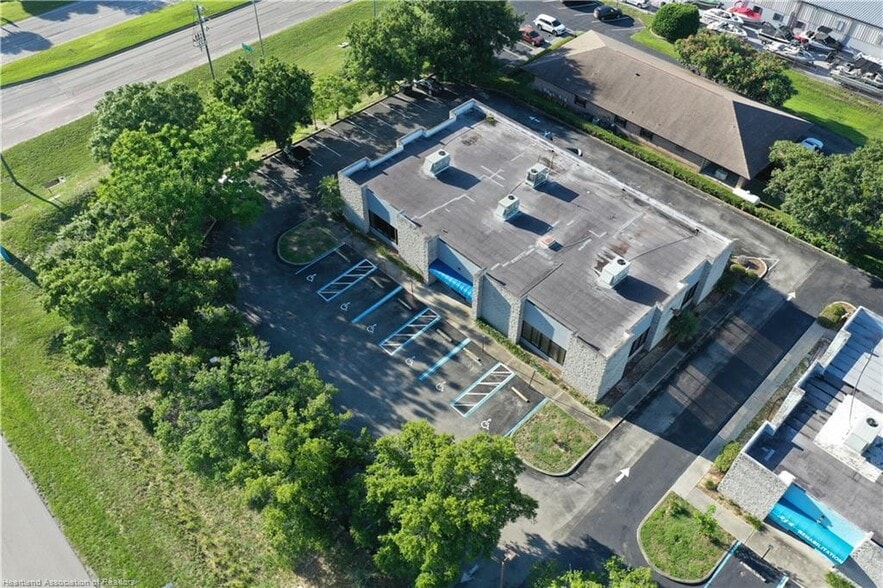 More Photos Of 346 E Royal Palm St, Lake Placid Office For Sale