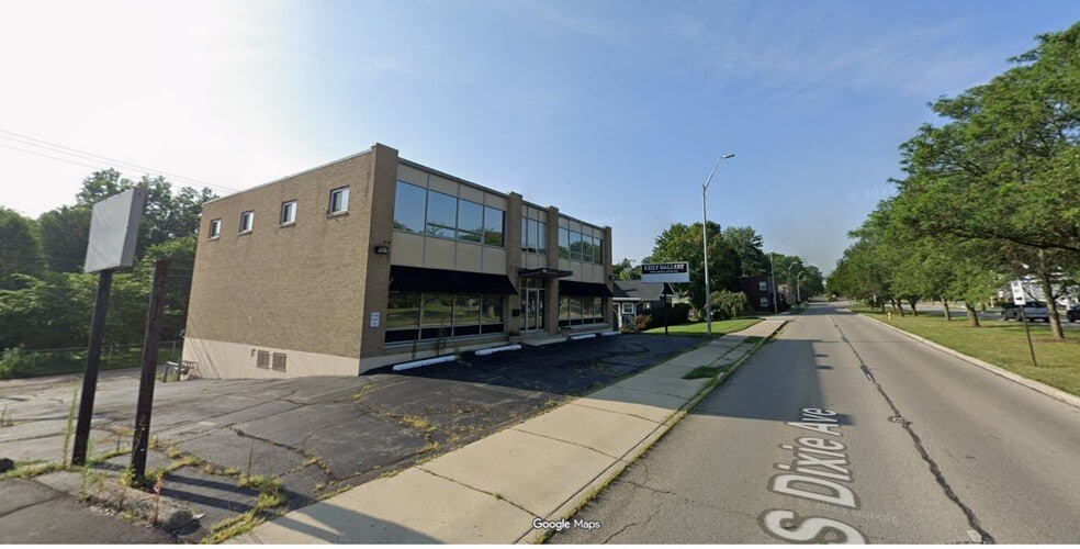 More Photos Of 2382 S Dixie Hwy, Dayton Storefront Retail Office For Sale