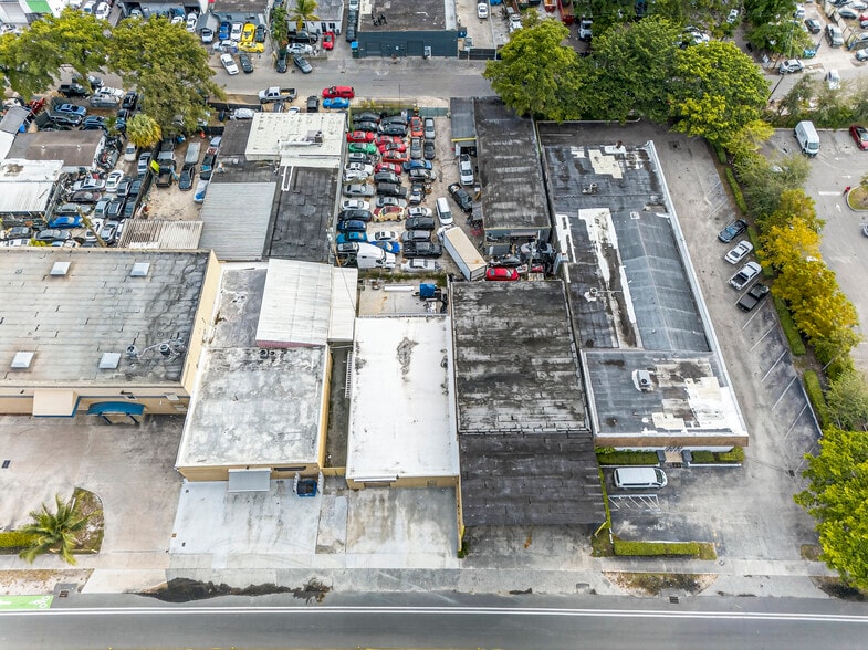 More Photos Of , Hollywood General Retail For Sale